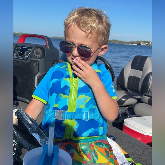 Meet your Posher, Stephanie - Picture 6 of 11